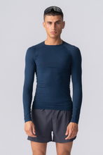 Charger l'image dans la galerie, Prime Long Sleeve T-shirt - Navy
