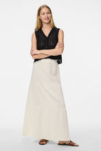 Cargar imagen en el visor de la galería, Sikka Maxi Skirt - Cloud Dancer
