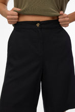 Load image into Gallery viewer, Mymilo Bermuda Shorts - Black
