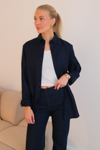 Load image into Gallery viewer, Boyfriend Oxford Shirt - Navy
