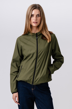 Charger l'image dans la galerie, Victoria Windbreaker - Olive
