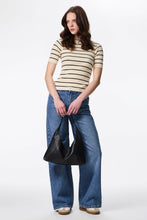 Carica l'immagine nel visualizzatore di Gallery, Mira O-Neck Knit - Birch Black
