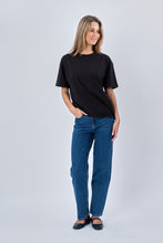 Cargar imagen en el visor de la galería, Heavy Boxfit Tee - Black
