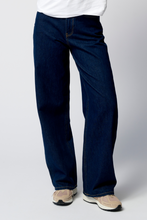 Load image into Gallery viewer, The Original Performance Wide Jeans - Dark Blue Denim

