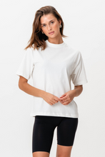 Load image into Gallery viewer, Boxfit T-shirt - Light Beige
