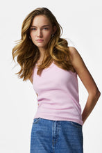 Load image into Gallery viewer, May Tank Top - Winsome Orchid
