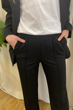 Charger l&#39;image dans la galerie, Pantalon suki poptrash - noir
