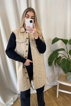 Load image into Gallery viewer, Magda Lang Quilted Vest - Nomad
