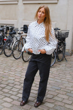 Load image into Gallery viewer, Isabel Jacket - White
