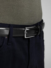 Load image into Gallery viewer, Daniel Belt - Black
