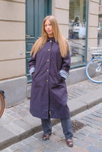 Load image into Gallery viewer, Livia Trenchcoat - Navy
