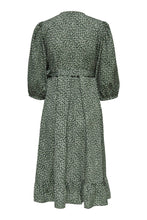 Charger l&#39;image dans la galerie, Olivia 3/4 Wrap Midi Robe - Balsam Green
