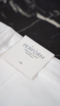 Charger l&#39;image dans la galerie, Performance Shorts - blanc optique

