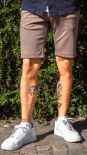 Charger l&#39;image dans la galerie, Performance Shorts - noix
