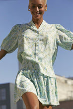 Carica l&#39;immagine nel visualizzatore di Gallery, Varia Blouse - Blue/Green Flower

