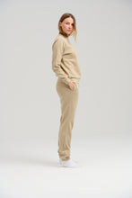 Load image into Gallery viewer, Basic Crewneck Sweat - Dark Beige
