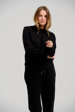 Load image into Gallery viewer, Basic Crewneck Sweat - Black
