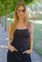 Cargar imagen en el visor de la galería, Sophia Sunglasses - Green Pink
