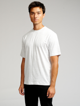 Carregar imagem no visualizador da galeria, T-shirt Oversized - Cinzento claro
