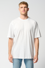 Carregar imagem no visualizador da galeria, T-shirt Oversized - Cinzento claro
