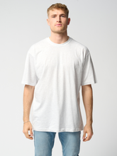 Carregar imagem no visualizador da galeria, T-shirt Oversized - Cinzento claro
