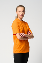 Charger l'image dans la galerie, T-shirt surdimensionné - Orange
