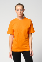 Charger l'image dans la galerie, T-shirt surdimensionné - Orange
