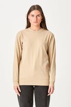 Charger l&#39;image dans la galerie, Crewneck de base - Sable (dame)
