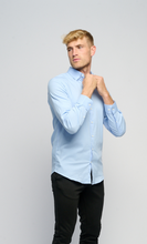 Charger l&#39;image dans la galerie, The Original Performance Shirt - Light Blue
