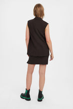 Carica l&#39;immagine nel visualizzatore di Gallery, Troian Blazer Vest - Coffee Bean
