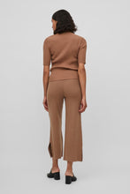 Carica l&#39;immagine nel visualizzatore di Gallery, Kasley Flared Pants - Toasted Coconut
