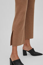 Carica l&#39;immagine nel visualizzatore di Gallery, Kasley Flared Pants - Toasted Coconut
