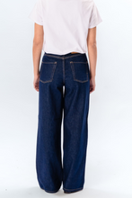 Load image into Gallery viewer, The Original Performance Wide Jeans - Dark Blue Denim
