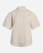 Carregar imagem no visualizador da galeria, Choose a shirt - Beige - Sisters Point - Khaki
