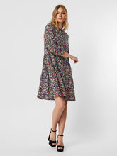 Charger l&#39;image dans la galerie, Simone mini dress - Pink Marguerie - Vero Moda - Pink 2
