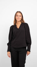 Charger l&#39;image dans la galerie, Melba Blouse - Black - Vero Moda - Black
