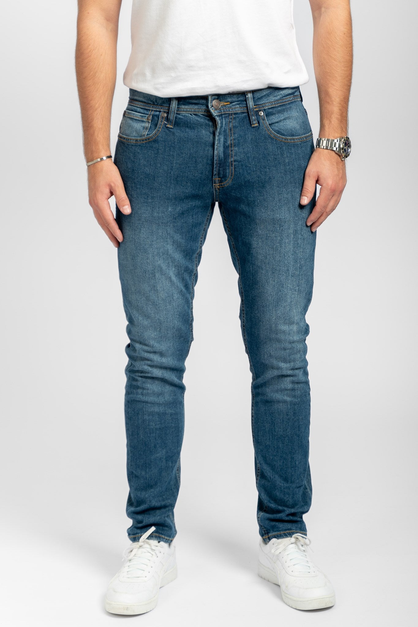 The Original Performance Jeans (Slim) - Medium Blue Denim - TeeShoppen - Blue 3