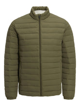 Carregar imagem no visualizador da galeria, Light Puffer Jacket - Olive Night - TeeShoppen - Green 3
