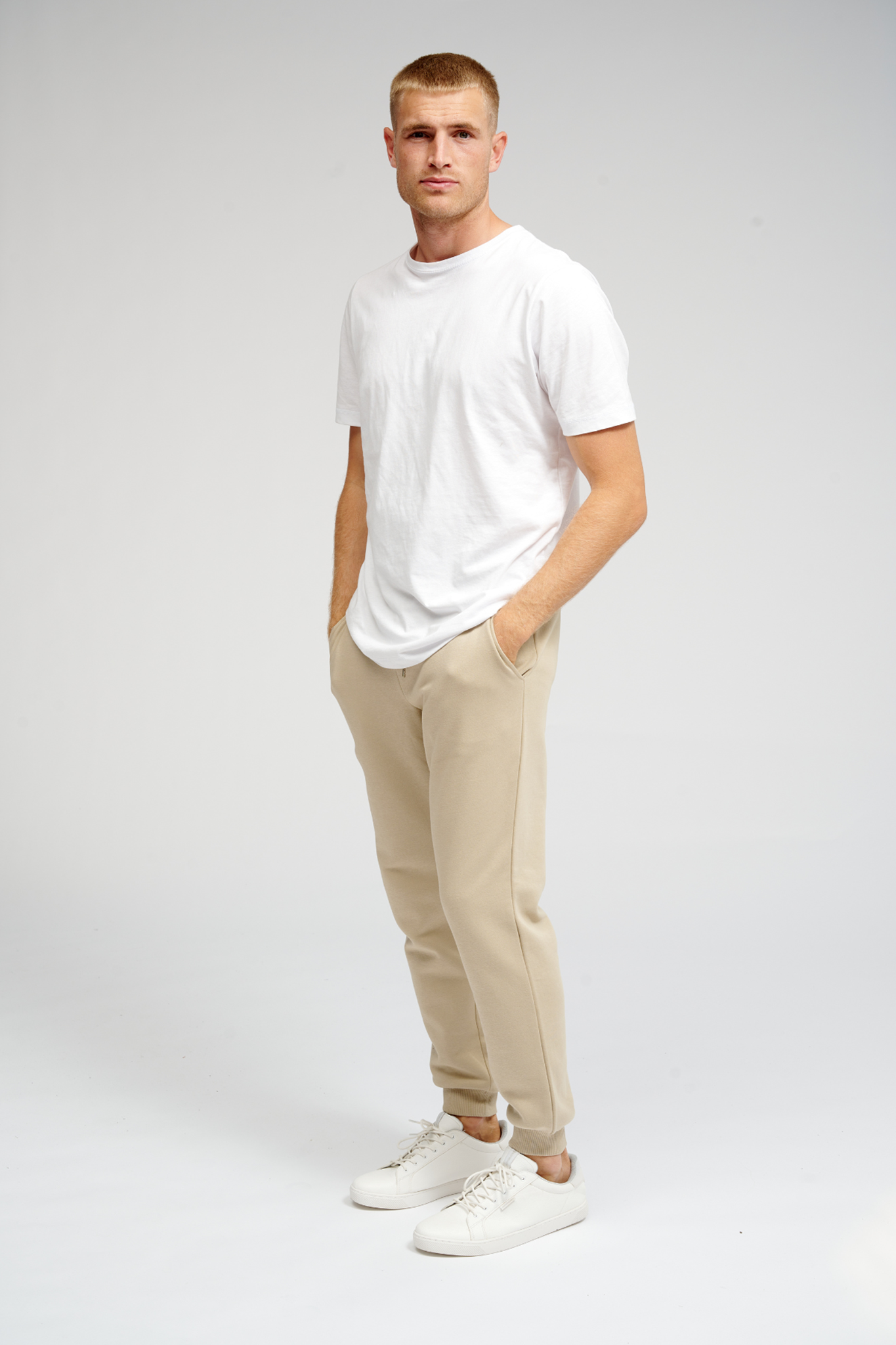 Basic Sweatpants - Dark Beige - TeeShoppen - Khaki 3