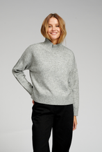 Afbeelding in Gallery-weergave laden, Oversized Knitted Polo-Neck Jumper - Light Grey Melange - TeeShoppen - Grey
