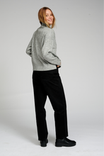 Afbeelding in Gallery-weergave laden, Oversized Knitted Polo-Neck Jumper - Light Grey Melange - TeeShoppen - Grey 2
