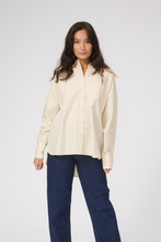 Carregar imagem no visualizador da galeria, Relaxed Shirt - Beige - TeeShoppen - Khaki
