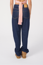 Load image into Gallery viewer, The Original Performance Wide Jeans - Dark Blue Denim - TeeShoppen - Blue 2
