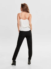 Load image into Gallery viewer, Top with lace details  - Cloud dancer - Jacqueline de Yong - White 2
