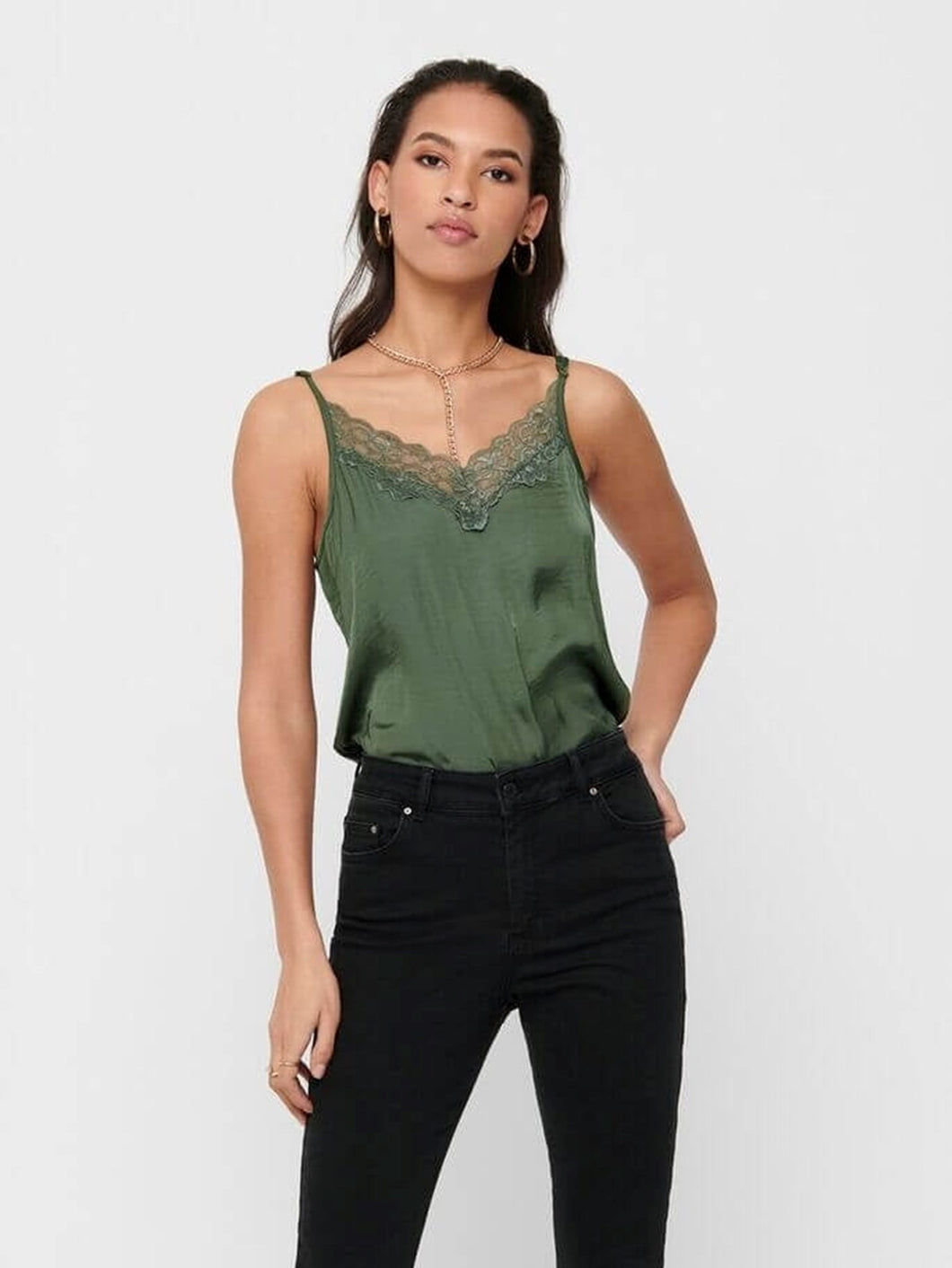 Top with lace details  - Thyme - Jacqueline de Yong - Green