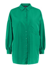 Cargar imagen en el visor de la galería, Chrilina Oversized Shirt - Simple Green - PIECES - Green 7
