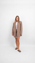 Carregar imagem no visualizador da galeria, Size Oversized Blazer - Fossil - PIECES - Brown 4
