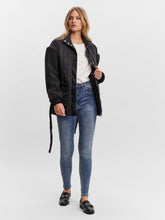 Carregar imagem no visualizador da galeria, Lilla Tinna Teddy jacket - Black - Vero Moda - Black
