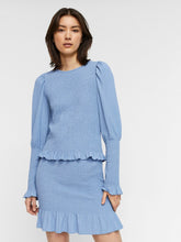 Carregar imagem no visualizador da galeria, Smock Top - Allure - Vero Moda - Blue
