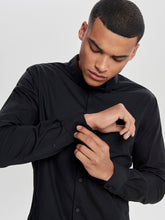 Charger l&#39;image dans la galerie, Poplin Long Sleeve Shirt - Black - Only &amp; Sons - Black 2
